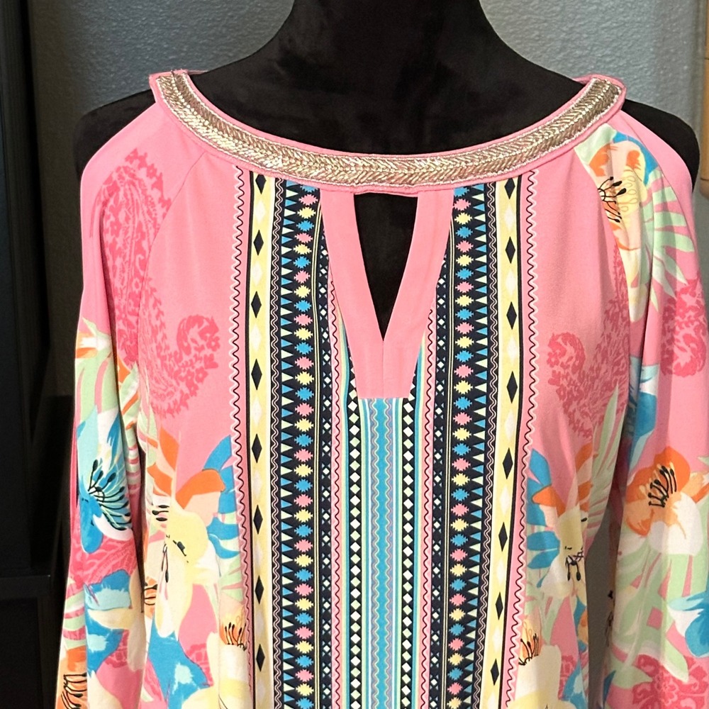 JM Collection Cold Shoulder Tunic Womens M Pink Floral Geometric Embellished - Picture 2 of 9